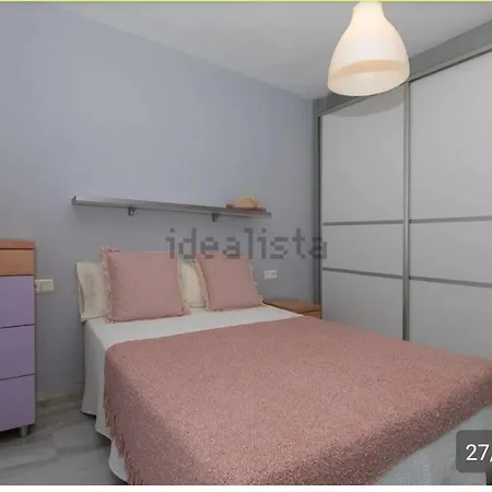 3 Min Walk To Pool 3br Apartment *